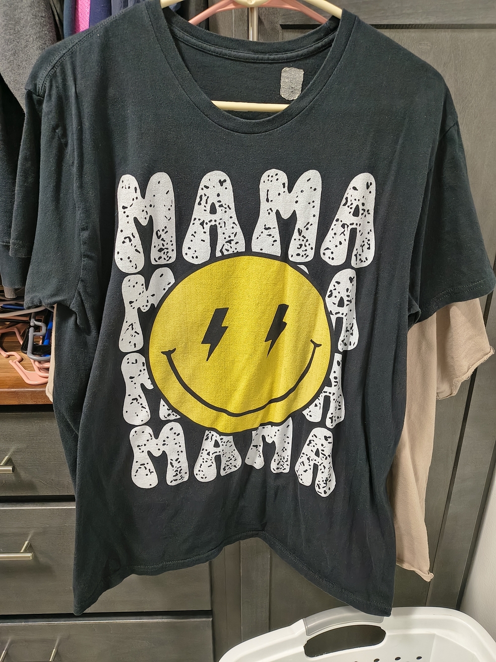 Mama Smiley Graphic Tee